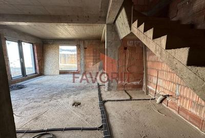 Duplex cu 5 camere cu Canalizare în Sânandrei - 3