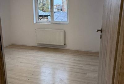 Casă individuală cu 12 camere cu Canalizare în Banu Manta - 3