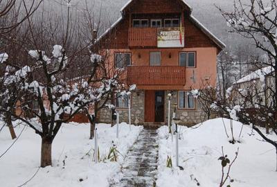 Casă cu 4 camere în Cârăști - 7