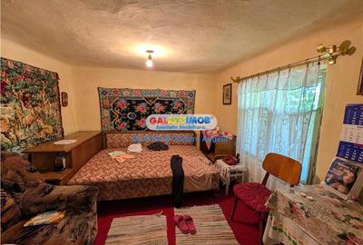 Casă cu 3 camere cu Teren 3000 Mp în Lipia