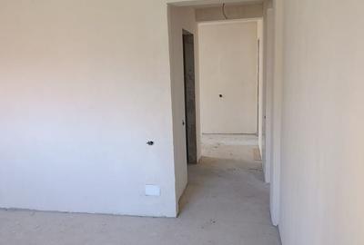 Casă cu 4 camere cu Teren 350 Mp în Dâmbul Rotund
