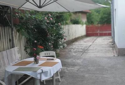 Casă cu 4 camere în Cocorăștii Caplii - 1