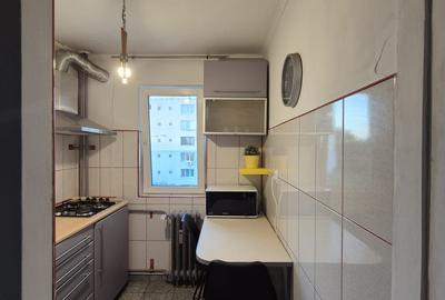Apartament cu 2 camere semidecomandat în Brâncoveanu