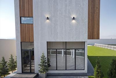 Spațiu comercial, de 150 mp, în Central - 1
