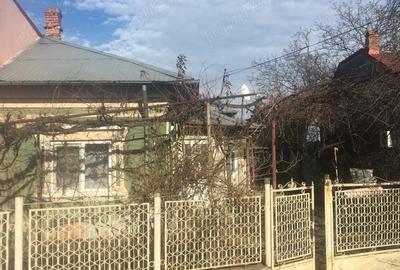 Casă cu 5 camere cu Teren 2000 Mp în Teiș - 3
