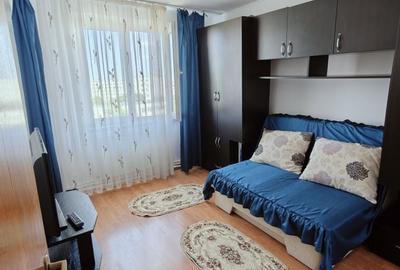 Apartament cu 3 camere decomandat în Runcu - 3