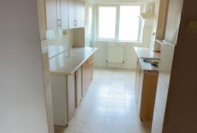 Apartament cu 4 camere în Traian - 1