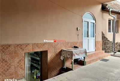 Casă cu 4 camere cu Teren 1737 Mp în Cărpinet - 6
