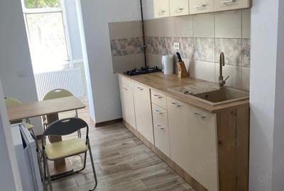 Apartament cu 2 camere decomandat în Năvodari
