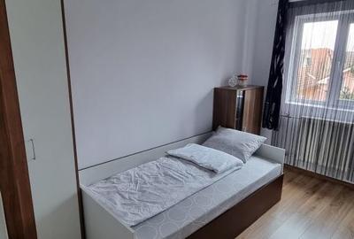 Apartament cu 3 camere decomandat în Nufărul - 8