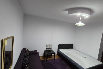 Garsonieră decomandată în Central - 2