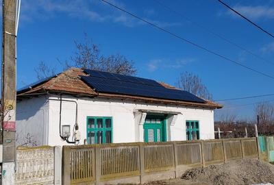 Casă cu 2 camere cu Teren 2200 Mp în Central