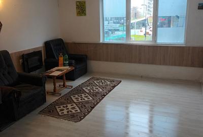 Spațiu comercial, de 35 mp, în Central - 6