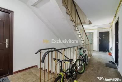 Apartament cu 3 camere decomandat în Sebastian