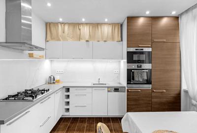Apartament cu 3 camere decomandat în Berceni