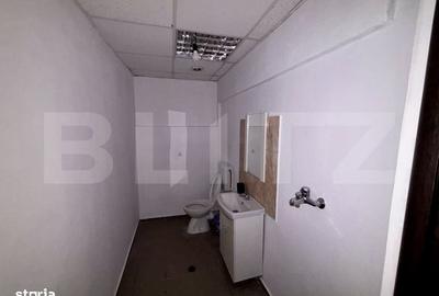 Spațiu comercial, de 80 mp, în Central