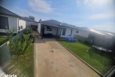 Casă cu 2 camere cu Teren 76 Mp în Dârmănești