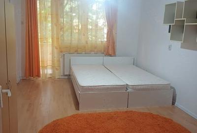Apartament cu 2 camere decomandat în Cornișa - 1