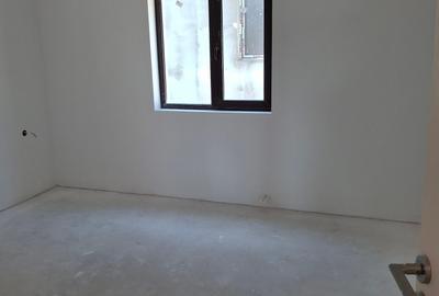 Casă individuală cu 3 camere cu Canalizare în Est - 8