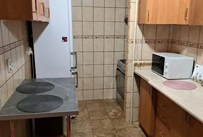 Apartament cu 2 camere decomandat în Eroii Revoluției
