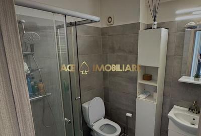 Apartament cu 3 camere decomandat în Titan