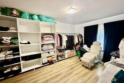 Casă cu 4 camere decomandat cu Teren 425 Mp în Miroslava