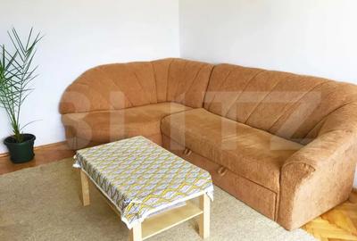 Apartament cu 3 camere decomandat în Independenței