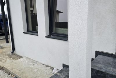 Casă cu 3 camere cu Teren 400 Mp în Bârnova - 2