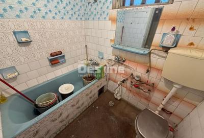 Apartament cu 3 camere semidecomandat în Crângași