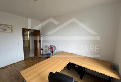 Casă cu 6 camere cu Canalizare în Tudor - 15
