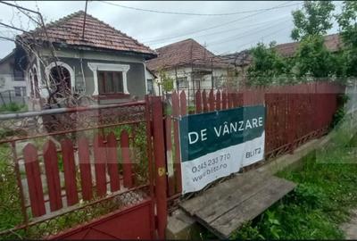 Casă individuală cu 2 camere cu Canalizare în Exterior Nord