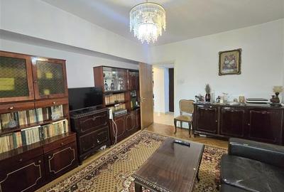 Apartament cu 3 camere decomandat în 1 Mai - 3