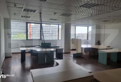 Spațiu comercial, de 1,600 mp, în Central