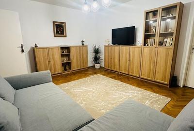 Apartament cu 3 camere în Faleza Nord