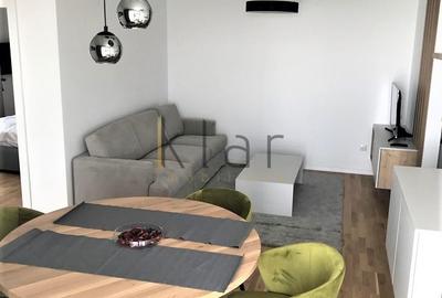 Apartament cu 3 camere semidecomandat, mobilat în Între Lacuri