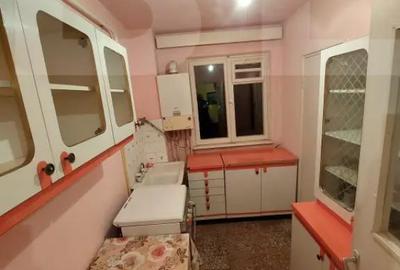 Apartament cu 3 camere semidecomandat în Central - 4