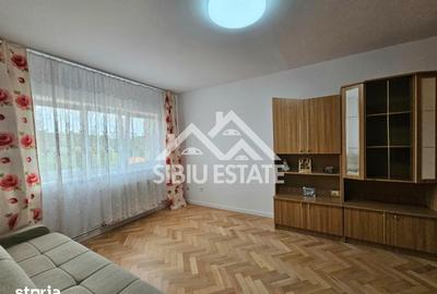 Apartament cu 2 camere decomandat în Valea Aurie