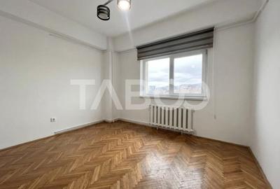 Apartament cu 4 camere decomandat, mobilat în Mărăști