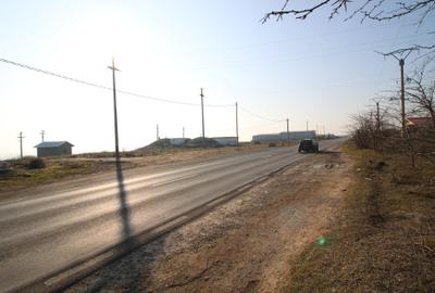 Teren Construcții extravilan de 1600 mp, în Tulucești