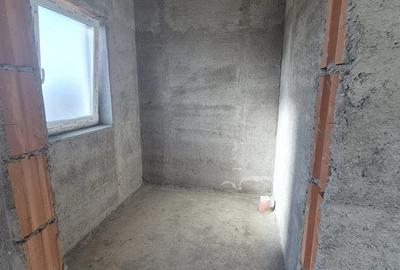 Casă cu 3 camere cu Teren 300 Mp în Moșnița Nouă - 2