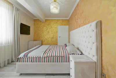 Penthouse cu 3 camere, mobilat în Central - 9