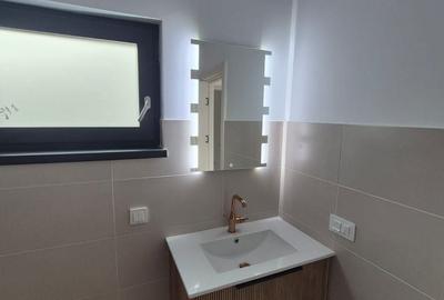 Casă cu 4 camere cu Teren 462 Mp în Central - 3