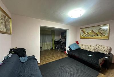 Apartament cu 3 camere decomandat, mobilat în Podu Roș
