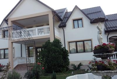 Casă individuală cu 5 camere cu Canalizare în Chintinici - 3