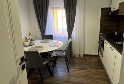 Apartament cu 3 camere decomandat în Central - 3