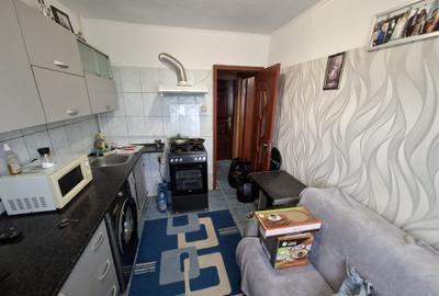 Garsonieră decomandată, mobilată în Podu Roș - 2