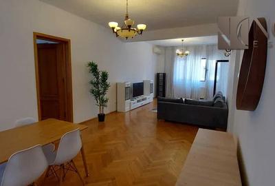 Apartament cu 3 camere decomandat, mobilat în Universitate