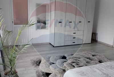 Casă cu 6 camere cu Teren 3275 Mp în Central - 6