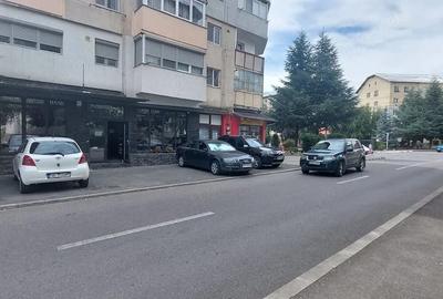 Spațiu comercial, de 100 mp, în Central - 1