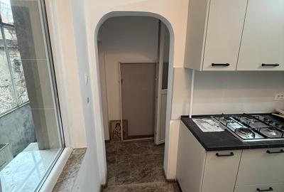 Apartament cu 3 camere decomandat în Eroii Revoluției - 10
